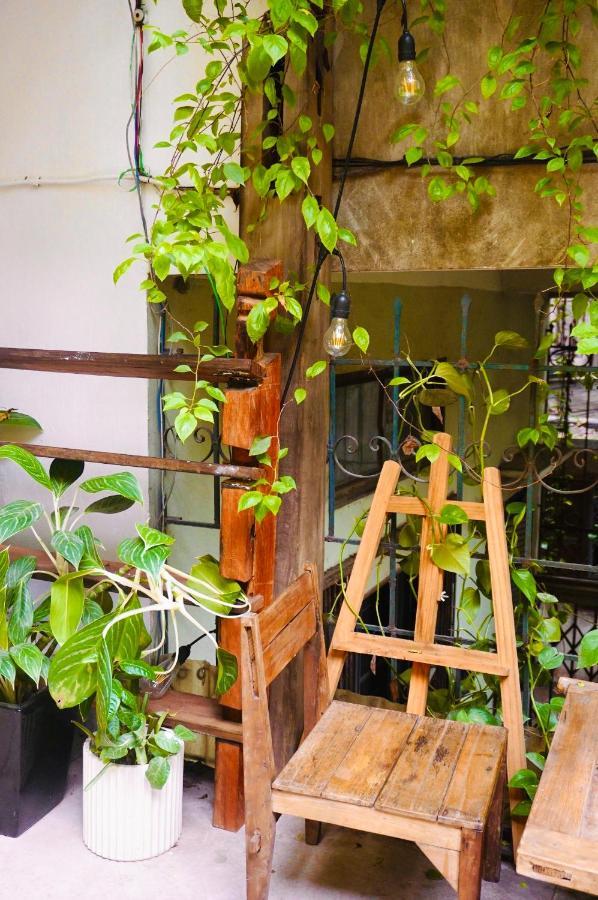 Chu Nhat Cafe & Homestay - 12 Ngo 41 Duong Lang - Co So 1 Hanoi Exterior foto