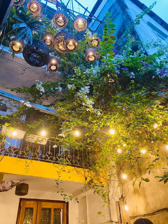 Chu Nhat Cafe & Homestay - 12 Ngo 41 Duong Lang - Co So 1 Hanoi Exterior foto